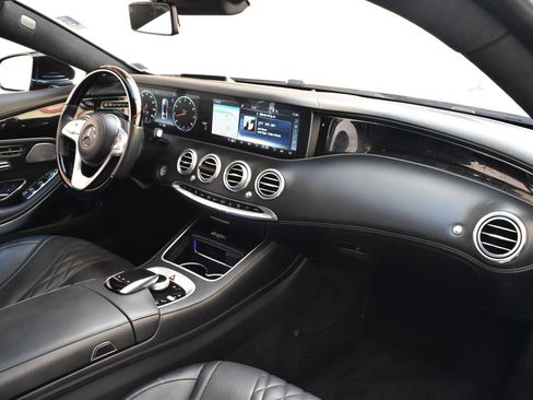 Used 2020 Mercedes-Benz S 560 4MATIC Coupe w/ AMG Line Exterior image 26