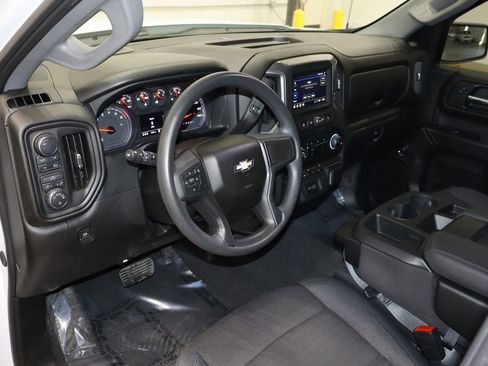 Used 2024 Chevrolet Silverado 1500 Custom w/ Turbomax Blackout Package image 34