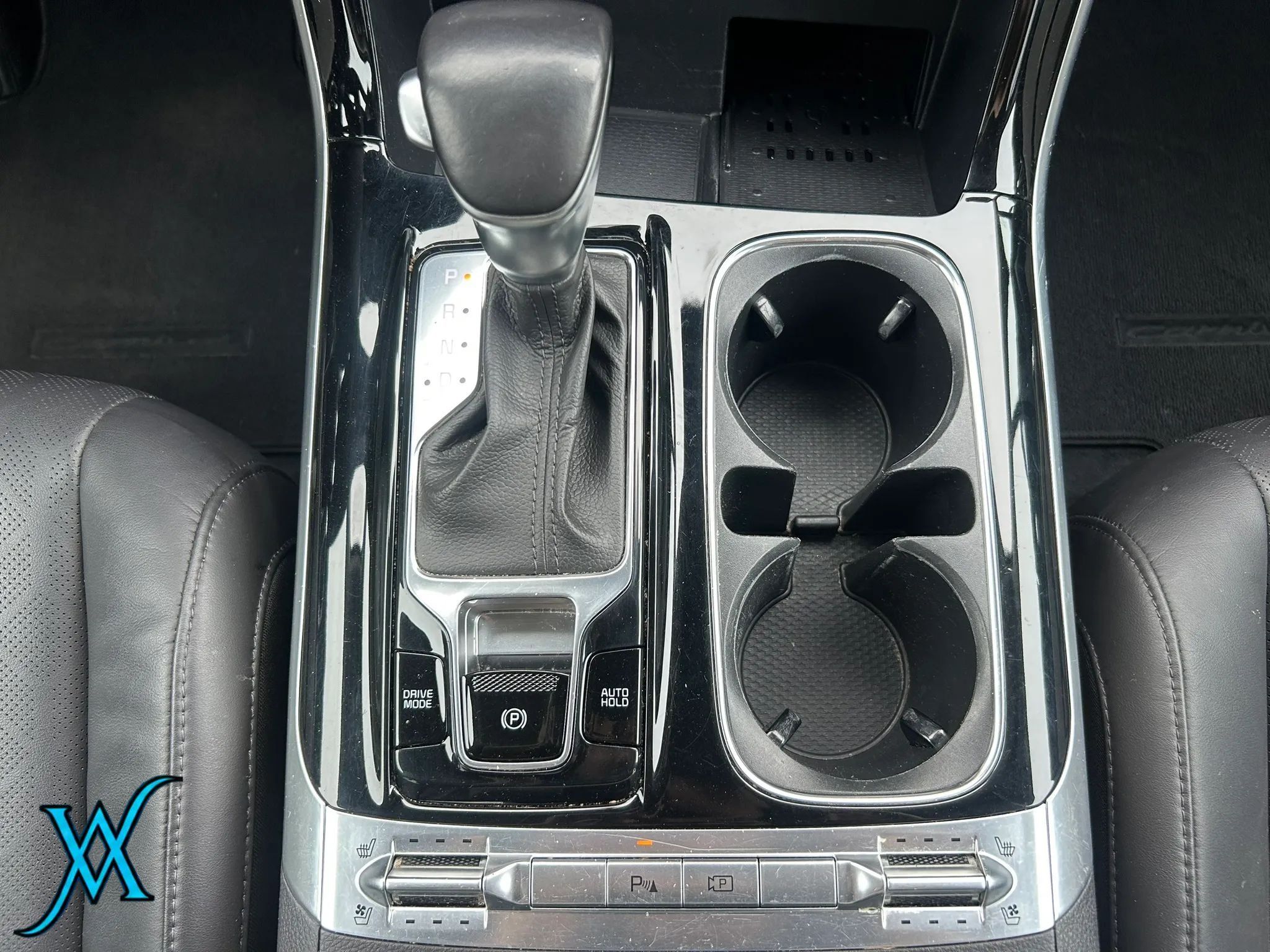 Used 2022 Kia Carnival SX FWD image 29