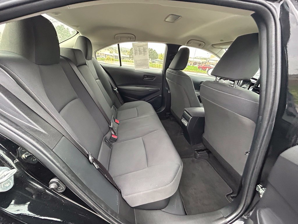 Used 2025 Toyota Corolla LE w/ Carpet Mat Package (TMS) FWD image 30