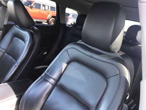 Used 2022 Lincoln Corsair Reserve w/ Equipment Group 201A image 11