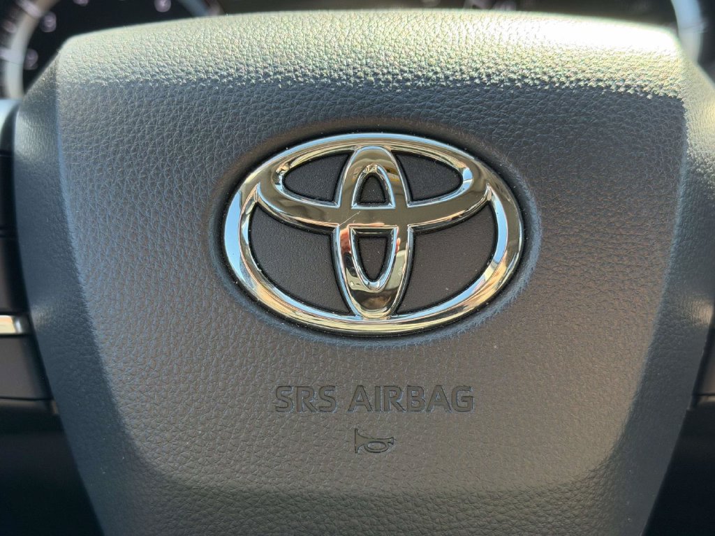 Used 2026 Toyota Highlander XLE AWD/4WD image 24