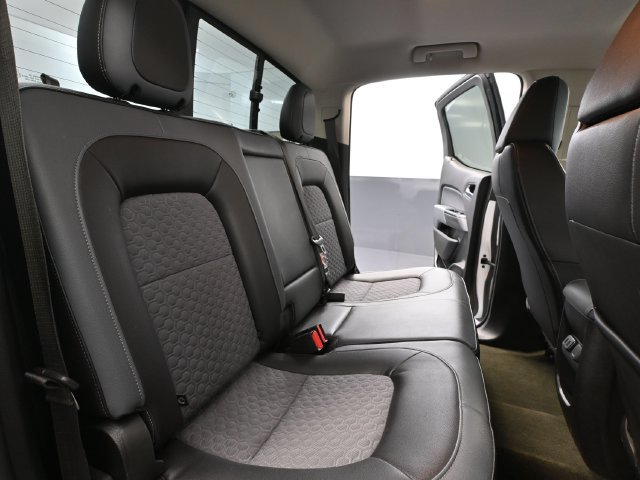 Used 2018 Chevrolet Colorado Z71 AWD/4WD image 32