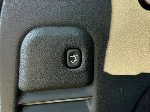 Used 2020 Jeep Grand Cherokee Limited X image 10