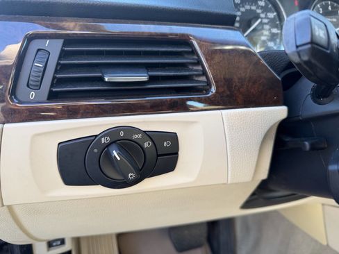 Used 2008 BMW 328xi Coupe image 12