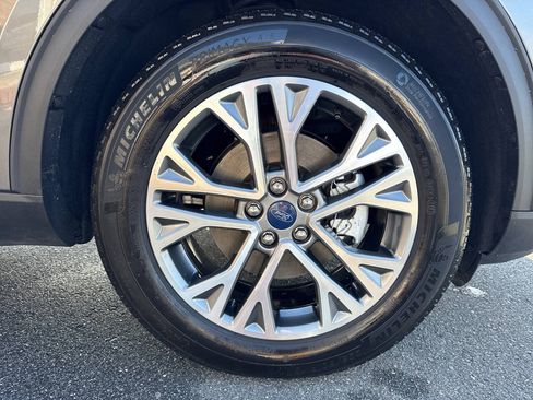 Used 2022 Ford Escape SEL AWD/4WD image 30