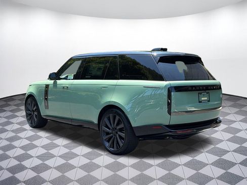 New 2026 Land Rover Range Rover SV AWD/4WD image 3