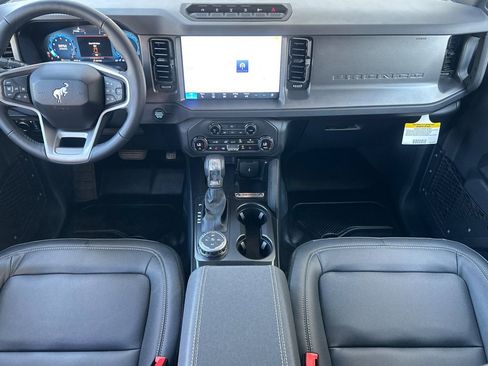 New 2026 Ford Bronco Badlands w/ Sasquatch Package AWD/4WD image 12
