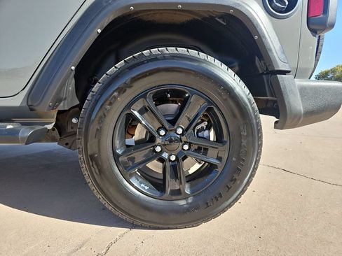 Used 2021 Jeep Wrangler Unlimited Sport AWD/4WD image 8