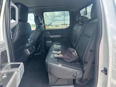 Used 2025 Ford F250 Lariat w/ Lariat Ultimate Package AWD/4WD image 7