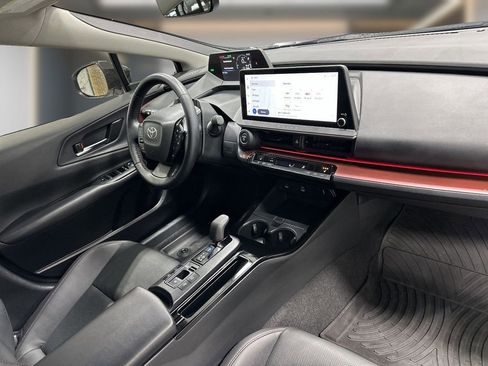 Used 2024 Toyota Prius Prime FWD image 15