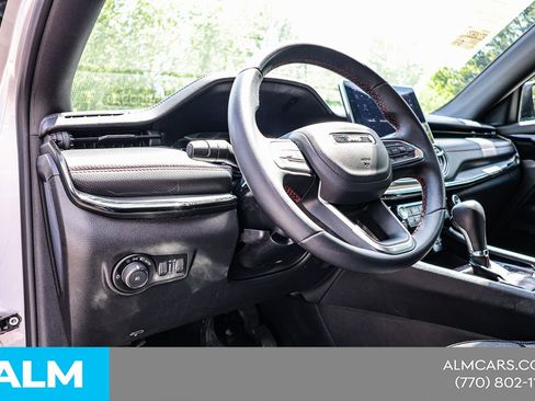 Used 2024 Jeep Compass Trailhawk AWD/4WD image 22