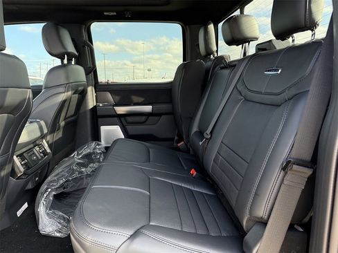 New 2026 Ford F250 Platinum w/ Tremor Off-Road Package image 42