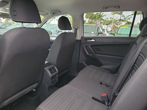 Used 2022 Volkswagen Tiguan S image 7