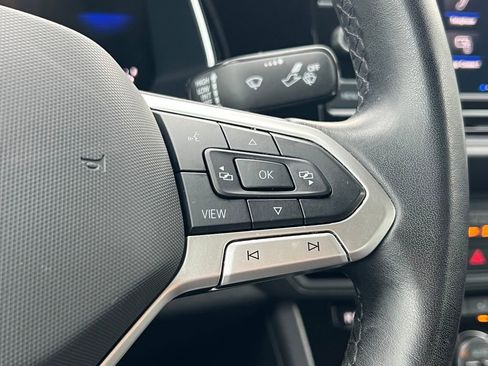 Used 2024 Volkswagen Jetta SE image 18