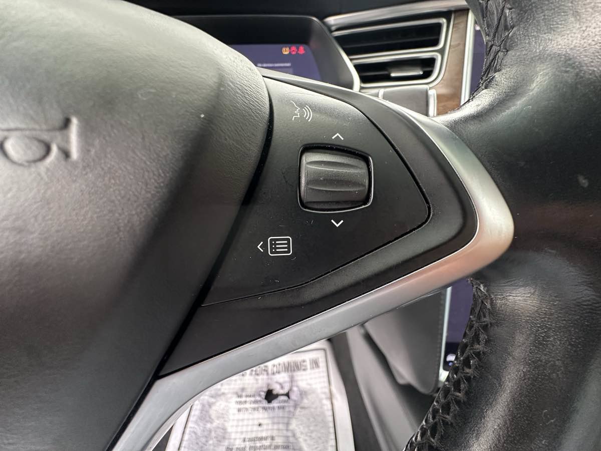 Used 2017 Tesla Model X 100D AWD/4WD image 15