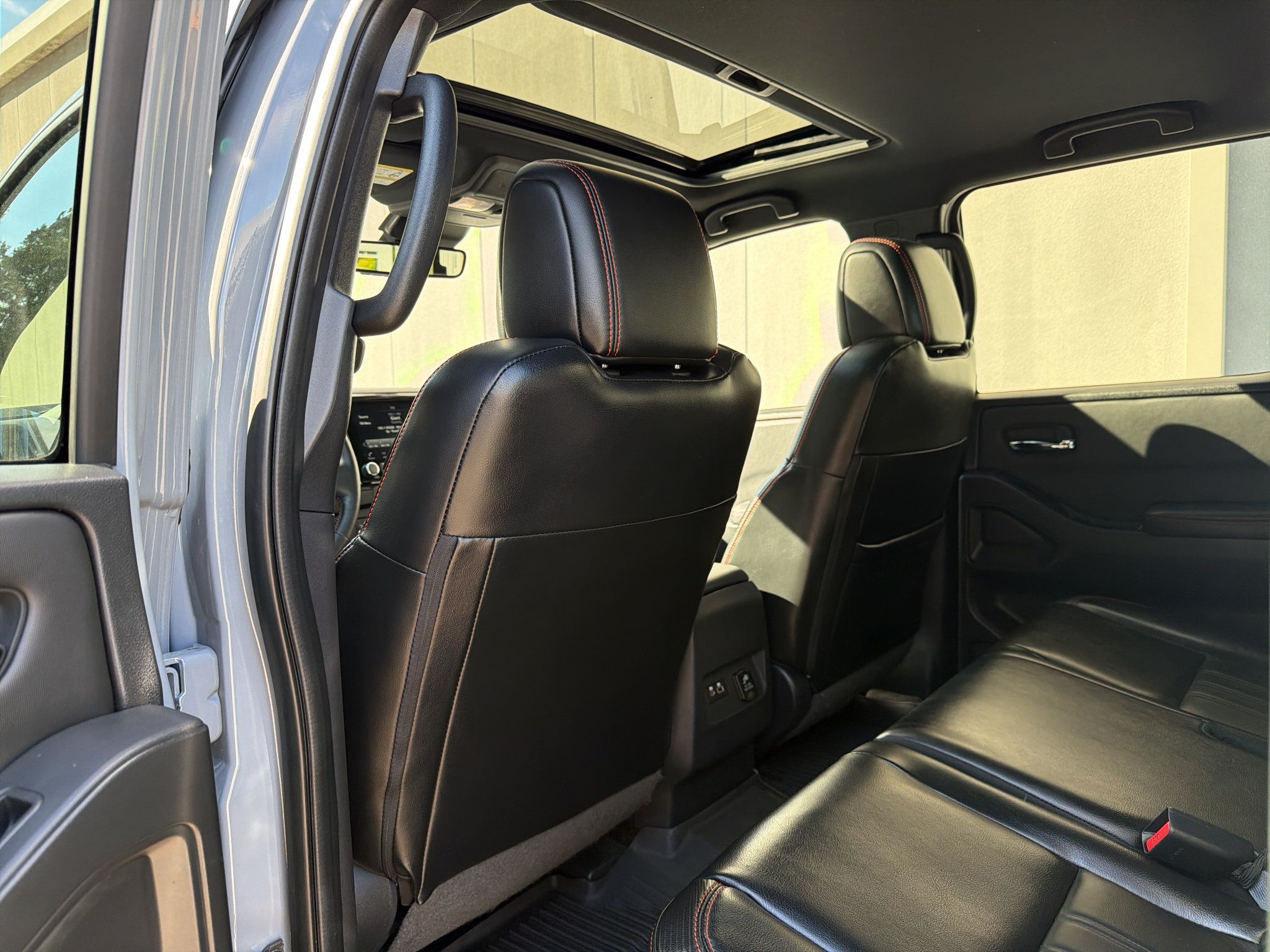 Certified 2023 Nissan Frontier PRO-4X w/ Pro-4X Premium Package AWD/4WD image 13