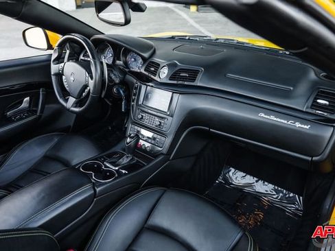 Used 2014 Maserati GranTurismo Sport RWD image 20