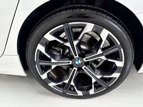 Used 2025 BMW 330i Sedan w/ Premium Package RWD image 30