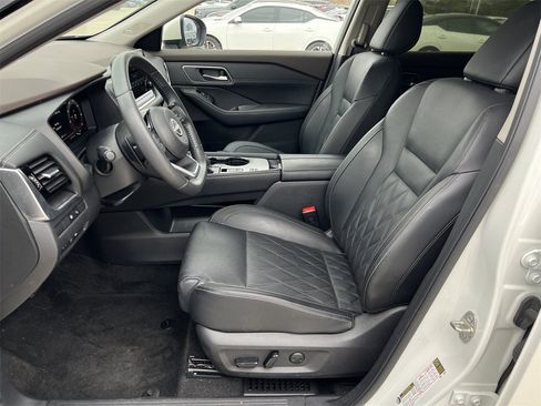 Certified 2023 Nissan Rogue Platinum w/ Platinum Premium Package image 9