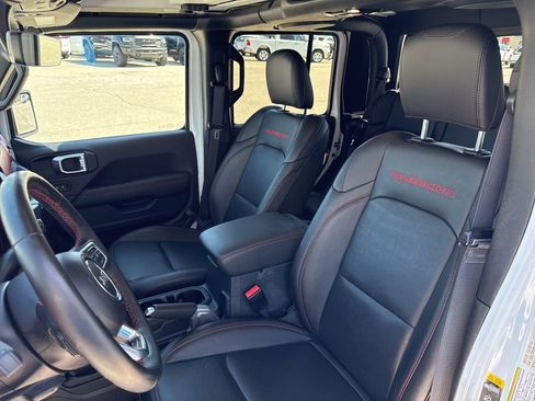 Used 2022 Jeep Gladiator Rubicon w/ Cold Weather Group AWD/4WD image 20