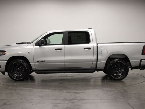 New 2026 RAM 1500 Express AWD/4WD image 5