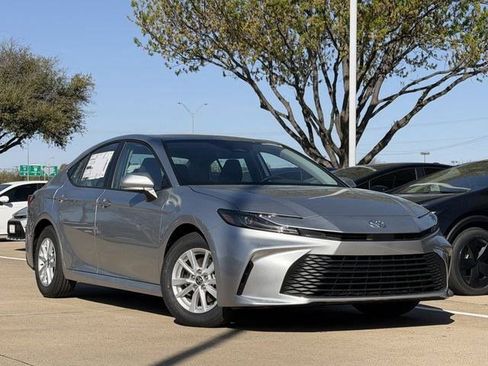 New 2026 Toyota Camry LE image 2