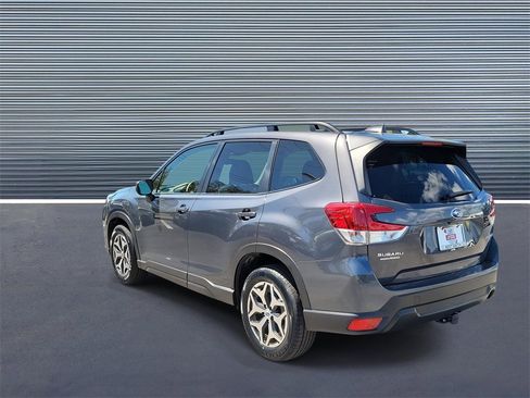 Certified 2023 Subaru Forester Premium image 4