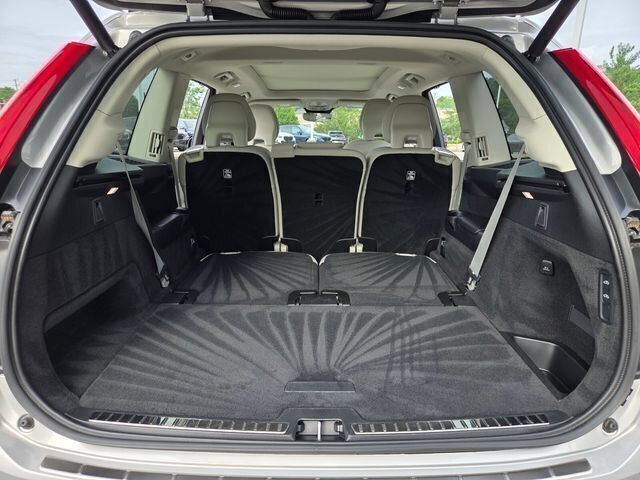 Used 2023 Volvo XC90 T8 Ultimate w/ Protection Package Premier AWD/4WD image 19