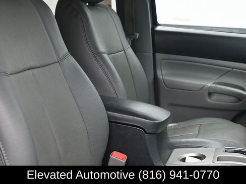 Used 2013 Toyota Tacoma PreRunner w/ TRD Sport Pkg RWD image 8
