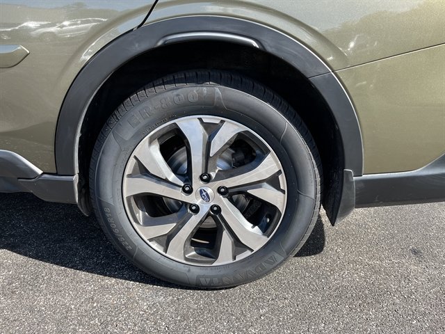 Used 2020 Subaru Outback Touring AWD/4WD image 11