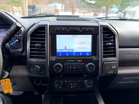 Used 2020 Ford F350 XLT w/ Tremor Off-Road Package image 27