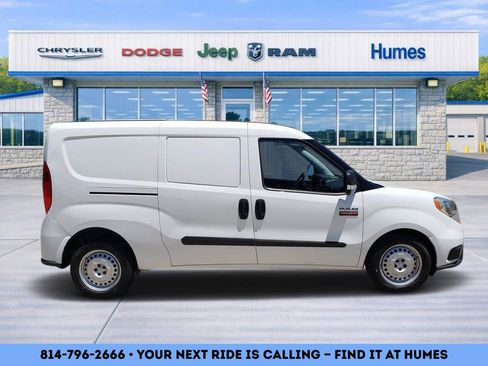 Used 2022 RAM ProMaster City Tradesman FWD image 2
