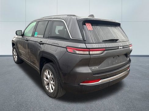 Used 2022 Jeep Grand Cherokee Limited AWD/4WD image 2