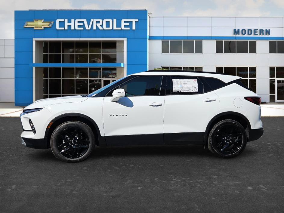 New 2026 Chevrolet Blazer LT AWD/4WD image 2