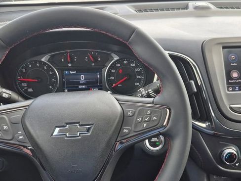 Used 2023 Chevrolet Equinox RS AWD/4WD image 9