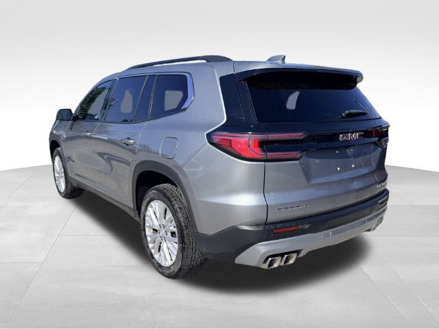 Used 2026 GMC Acadia Elevation w/ Elevation Premium Package FWD image 7