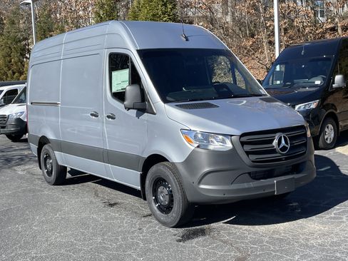 New 2026 Mercedes-Benz Sprinter 2500 image 4
