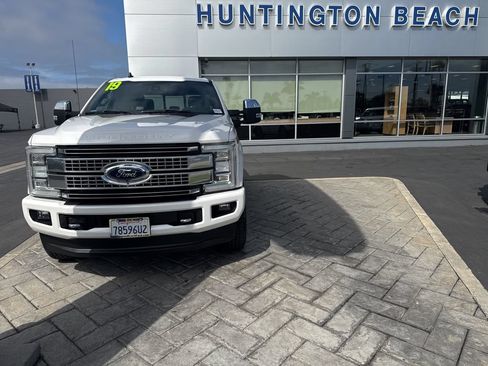 Used 2019 Ford F350 Platinum w/ Platinum Ultimate Package AWD/4WD image 33