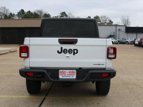 Certified 2023 Jeep Gladiator Sport image 7