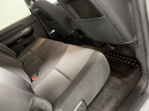 Used 2014 Chevrolet Silverado 2500 LT w/ Interior Plus Package image 21