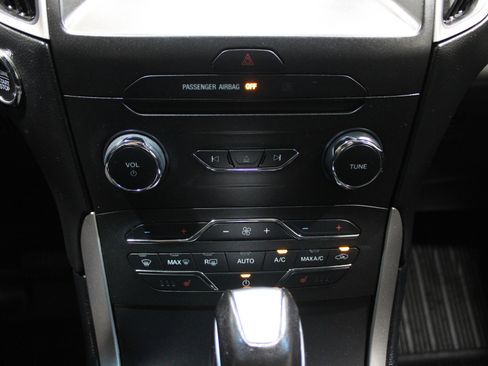 Used 2018 Ford Edge SEL w/ Equipment Group 201A image 24