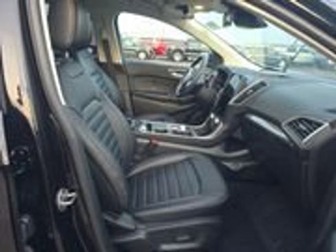 Used 2024 Ford Edge SEL w/ Convenience Package AWD/4WD image 3