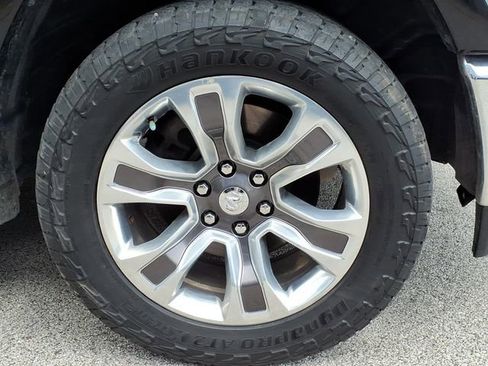 Used 2019 RAM 1500 Laramie Longhorn AWD/4WD image 12