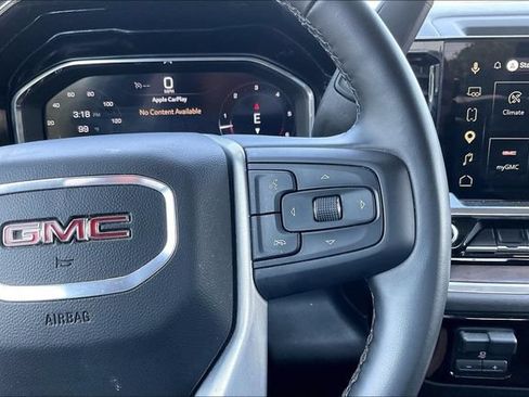 Used 2025 GMC Sierra 1500 SLT AWD/4WD image 13