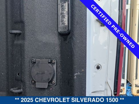 Used 2025 Chevrolet Silverado 1500 RST AWD/4WD image 16