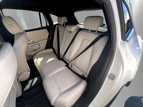 Used 2025 Mercedes-Benz GLA 250 4MATIC image 22