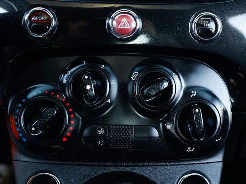 Used 2012 FIAT 500 Abarth image 32