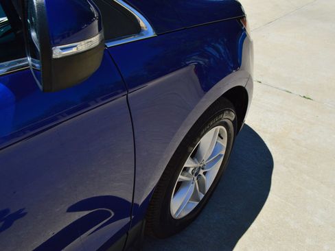 Used 2015 Ford Edge SEL FWD image 10