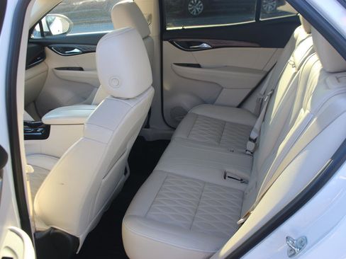 Used 2022 Buick Envision Avenir w/ Safety Package image 34